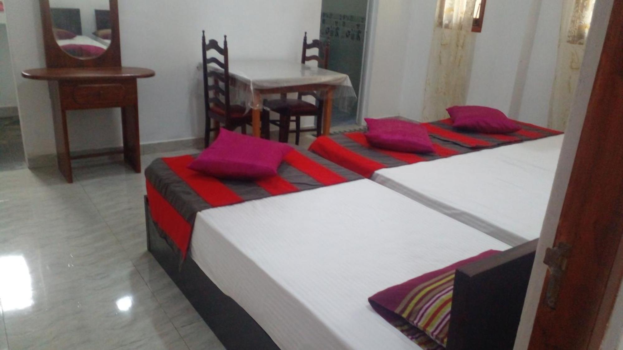 Star Home Stay Бентота Экстерьер фото